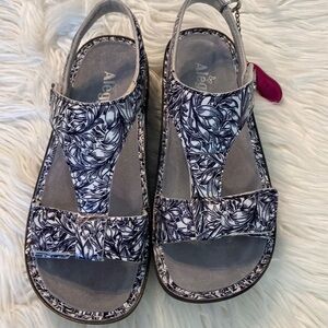 ALEGRIA SANDALS in excellent condition see pictures size 39